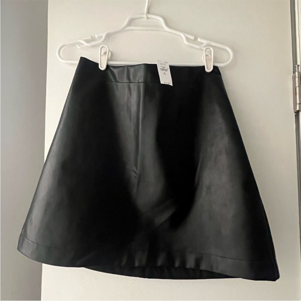 NWT Gap Black A-Line Faux Leather Skirt